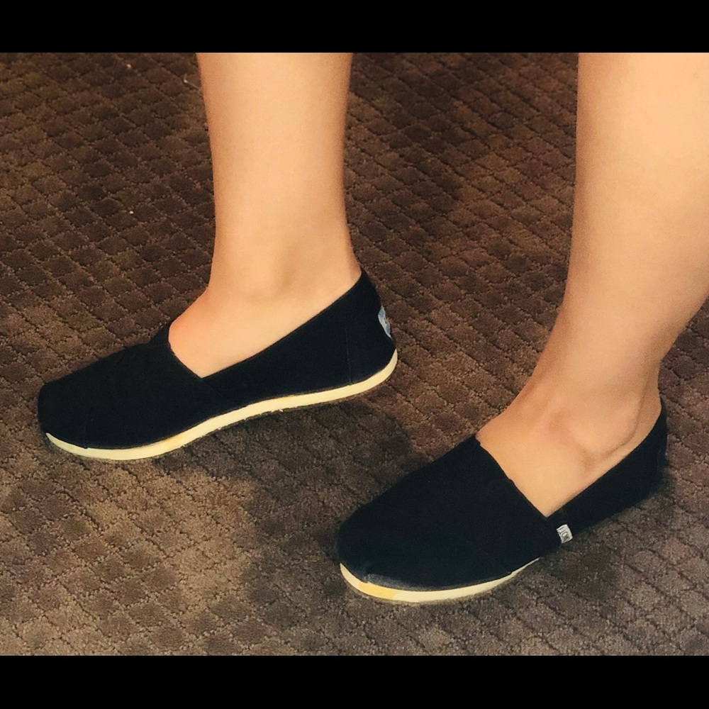 Toms Canvas Shoes